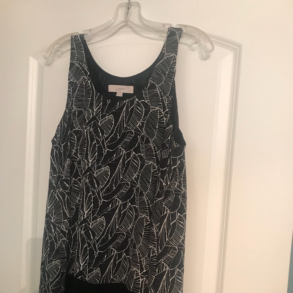 Women’s loft sleeveless blouse